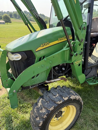Photo of 2012 John Deere 4720