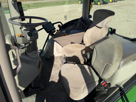 2025 John Deere 6R 155 - Photo36