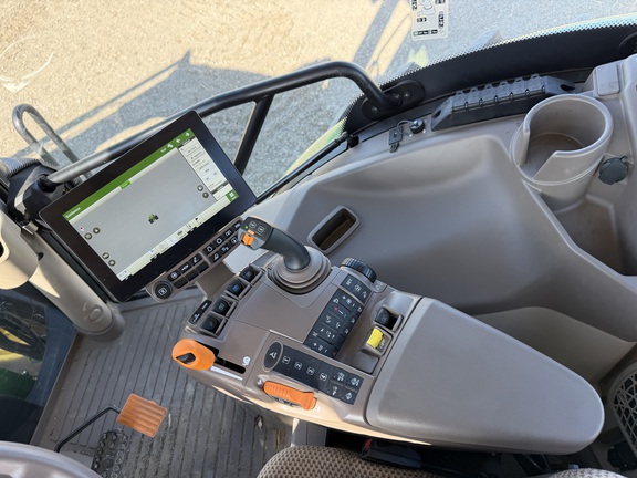 2025 John Deere 6R 155 - Photo40