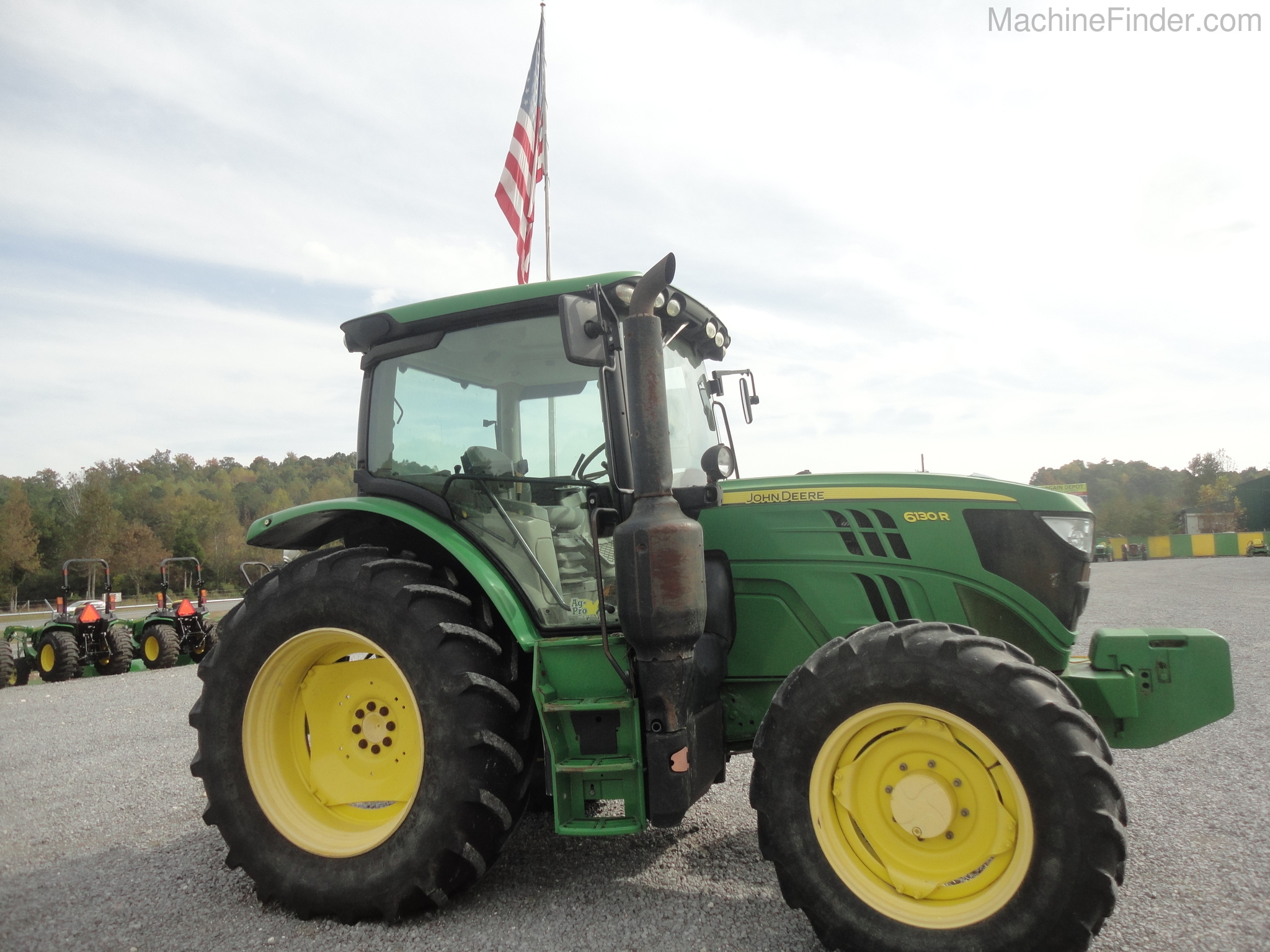 2016 John Deere 6130R Image 1