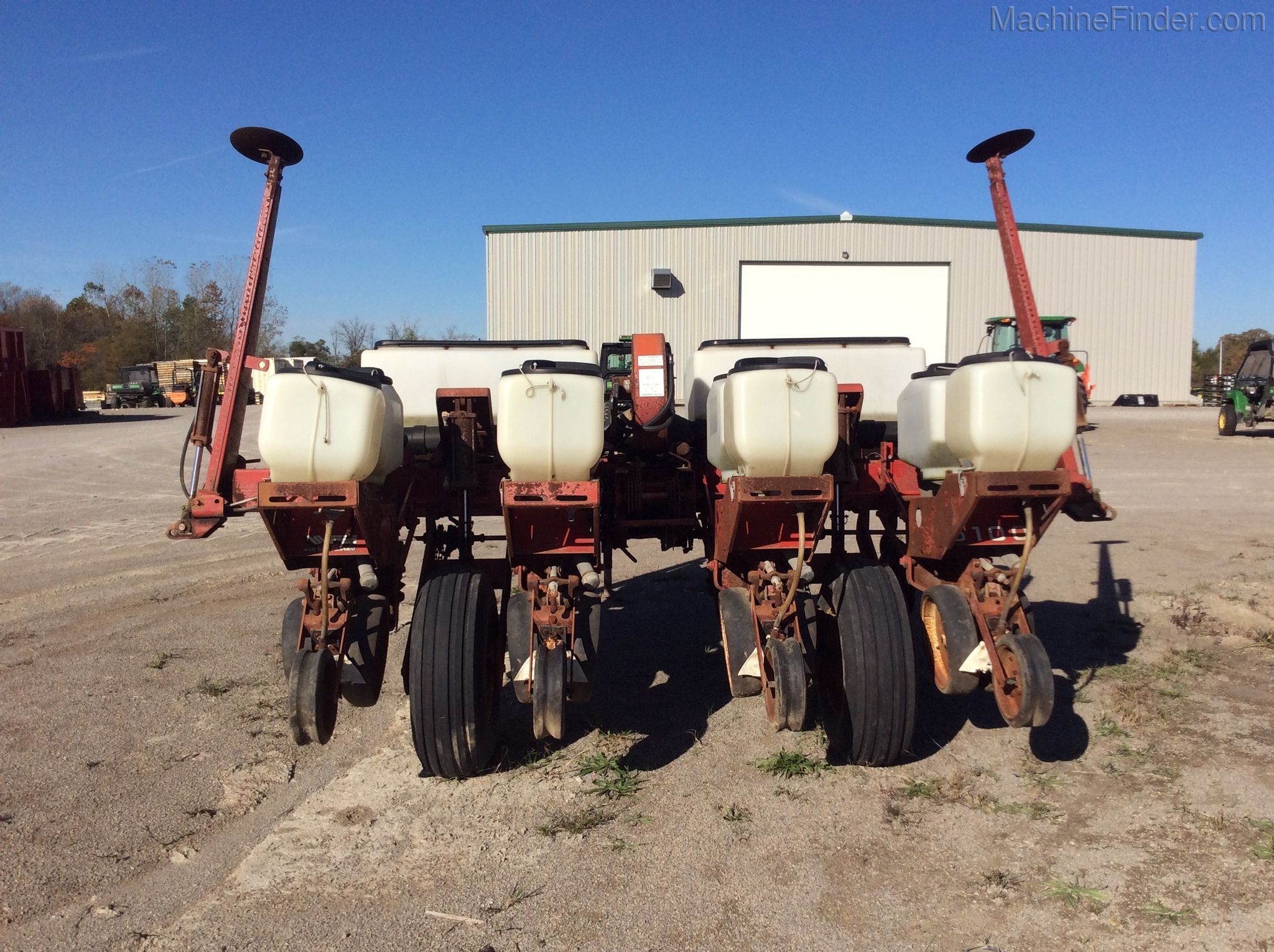 1980 White WT 4 ROW Image 2