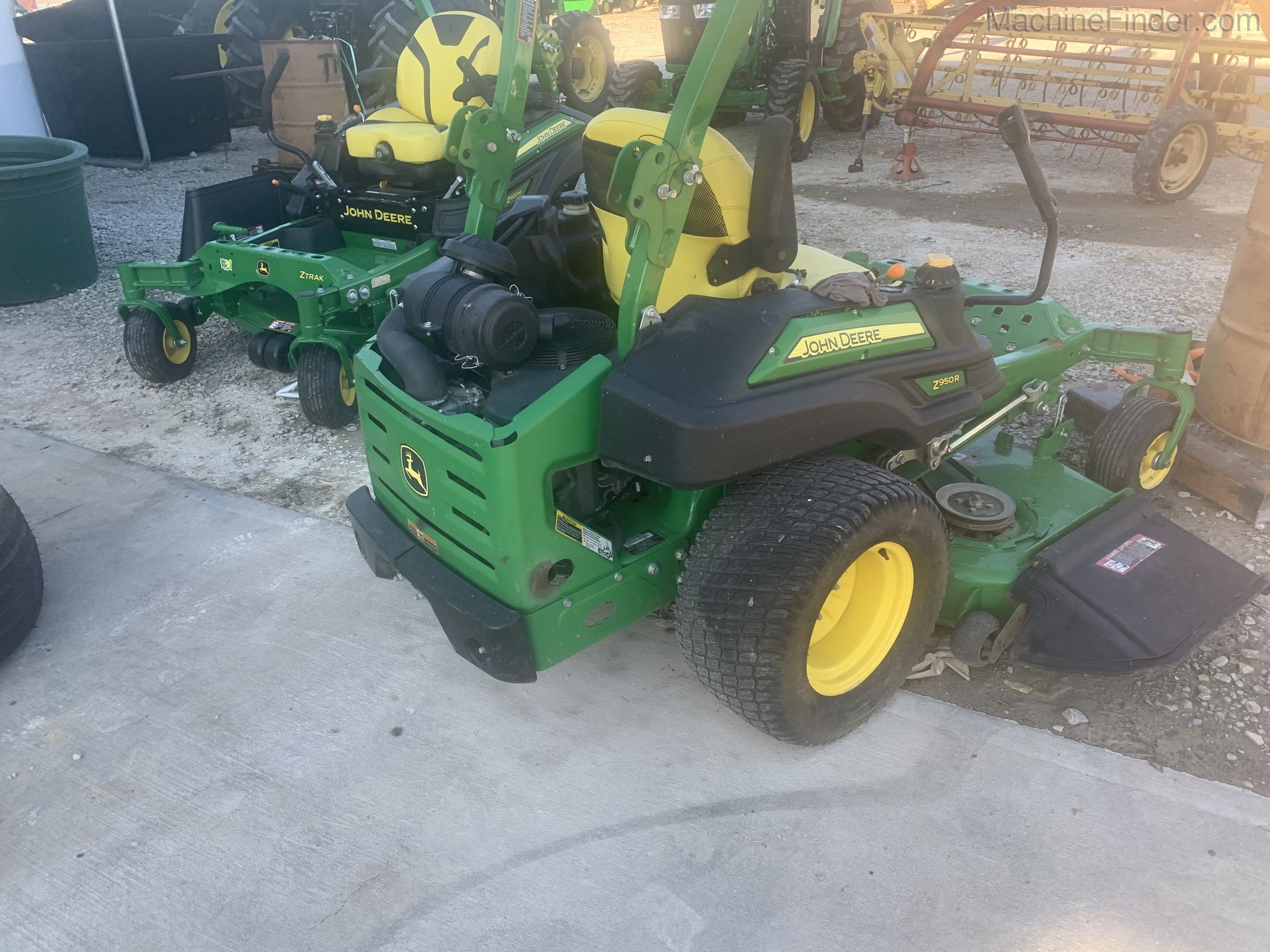 2016 John Deere Z950R Image 4