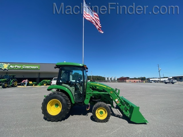 2020 John Deere 3046R Image 1