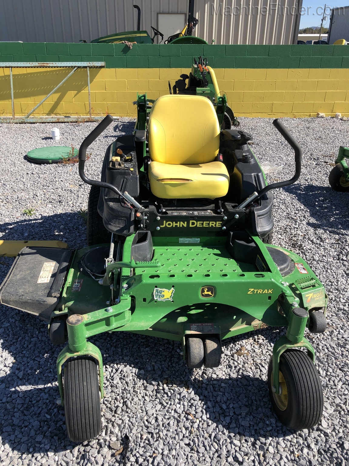 2018 John Deere Z920M Image 2