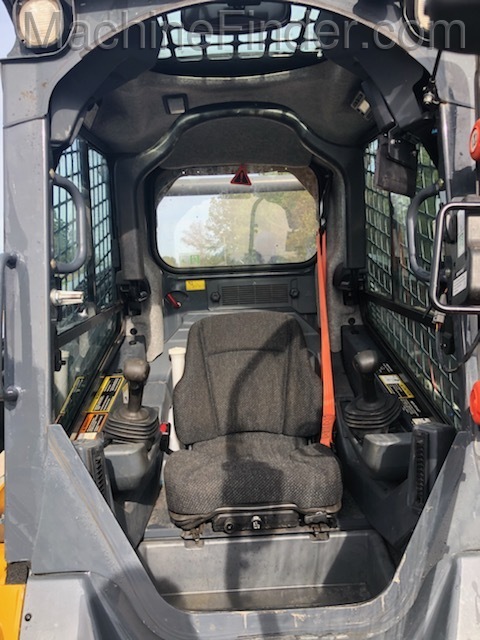 2019 John Deere 333G Image 5