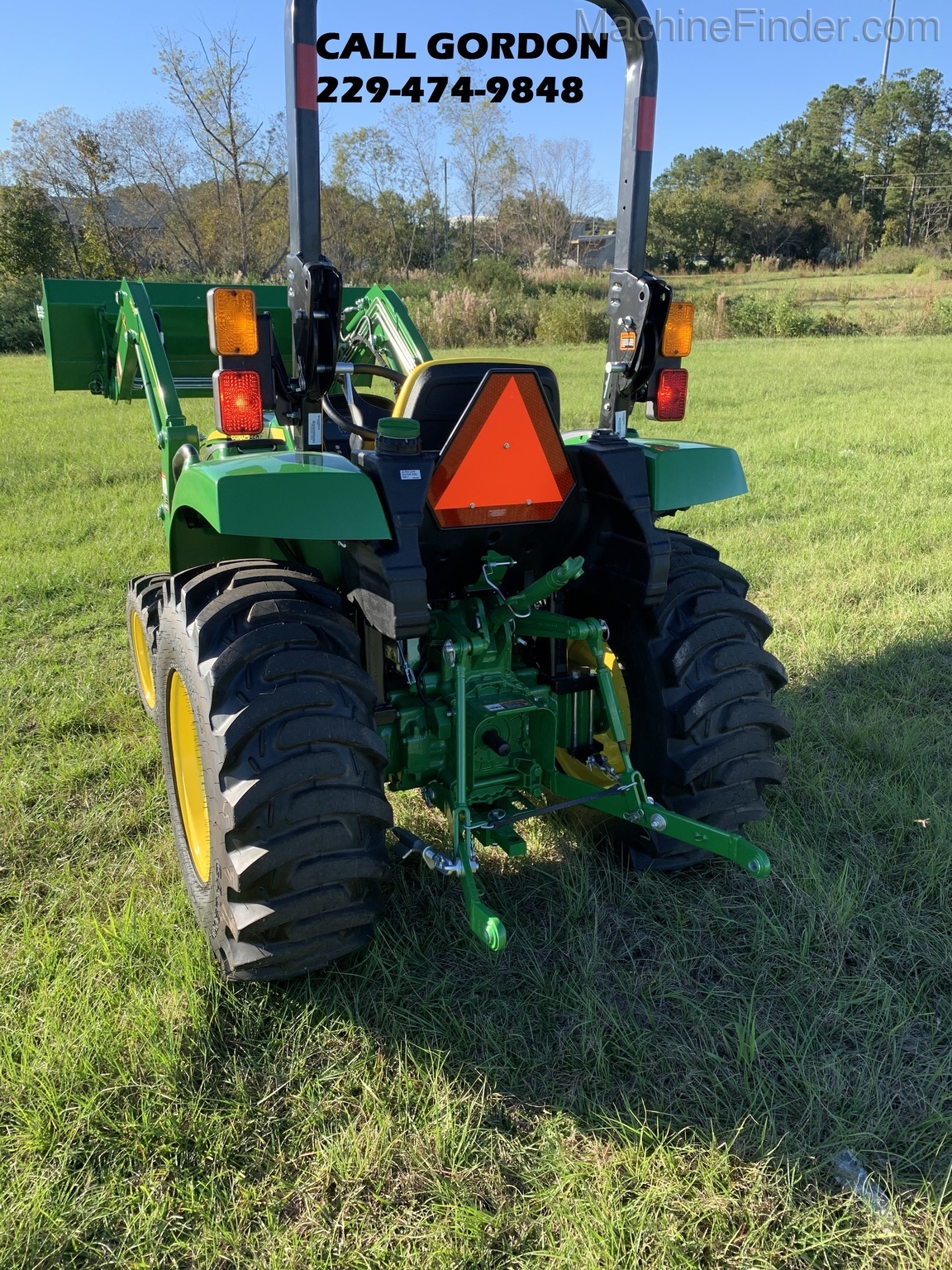 2020 John Deere 3043D Image 3
