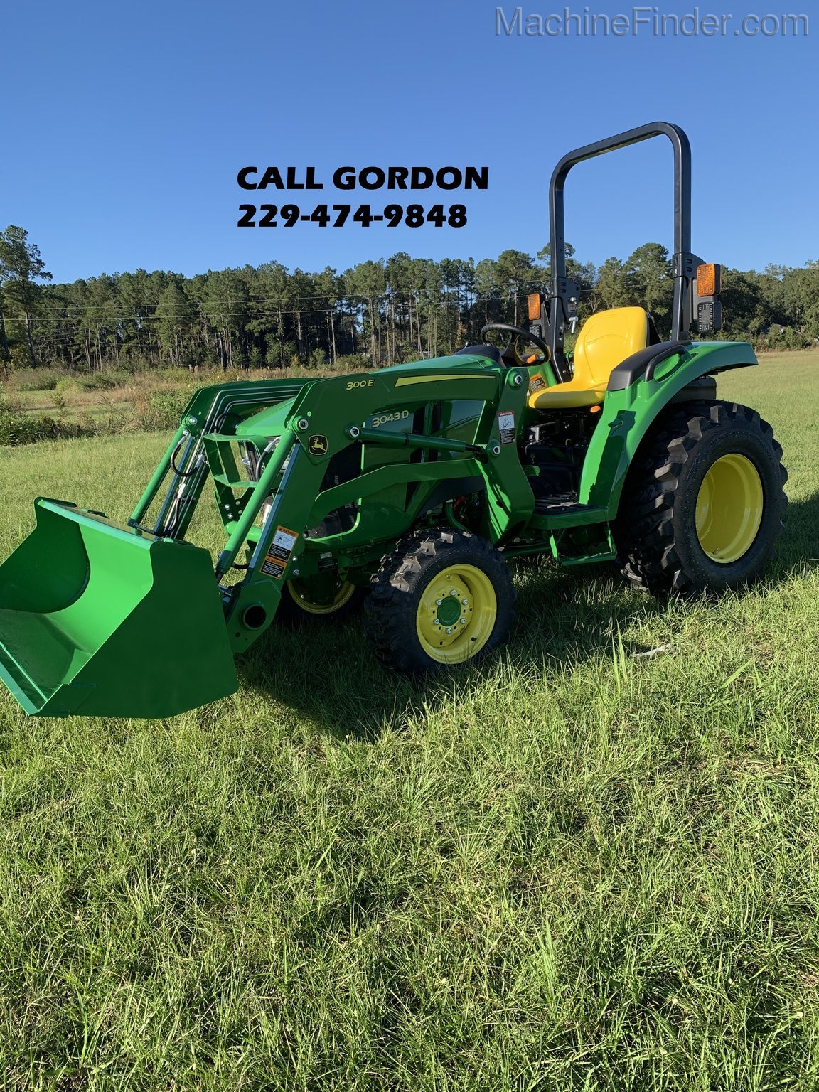 2020 John Deere 3043D Image 1