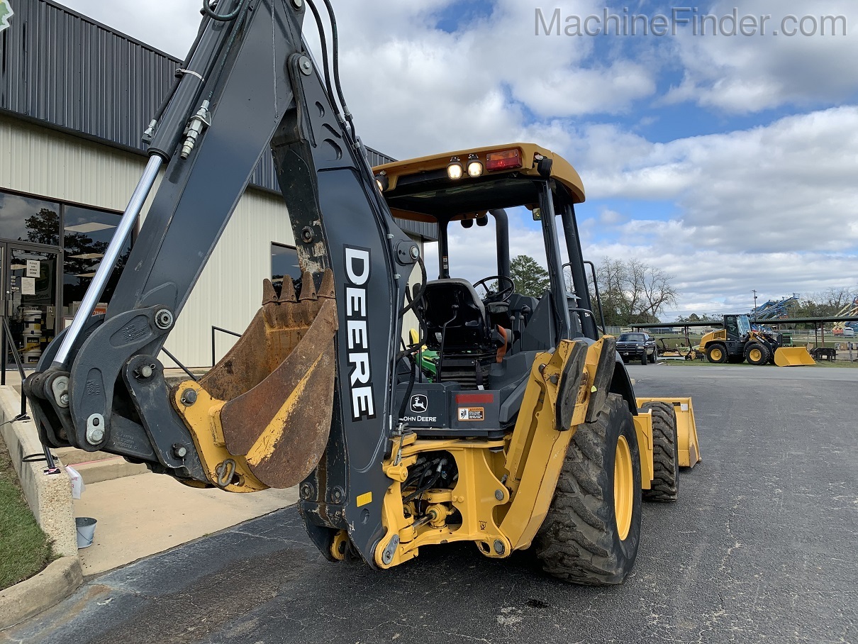 2017 John Deere 310L Image 6