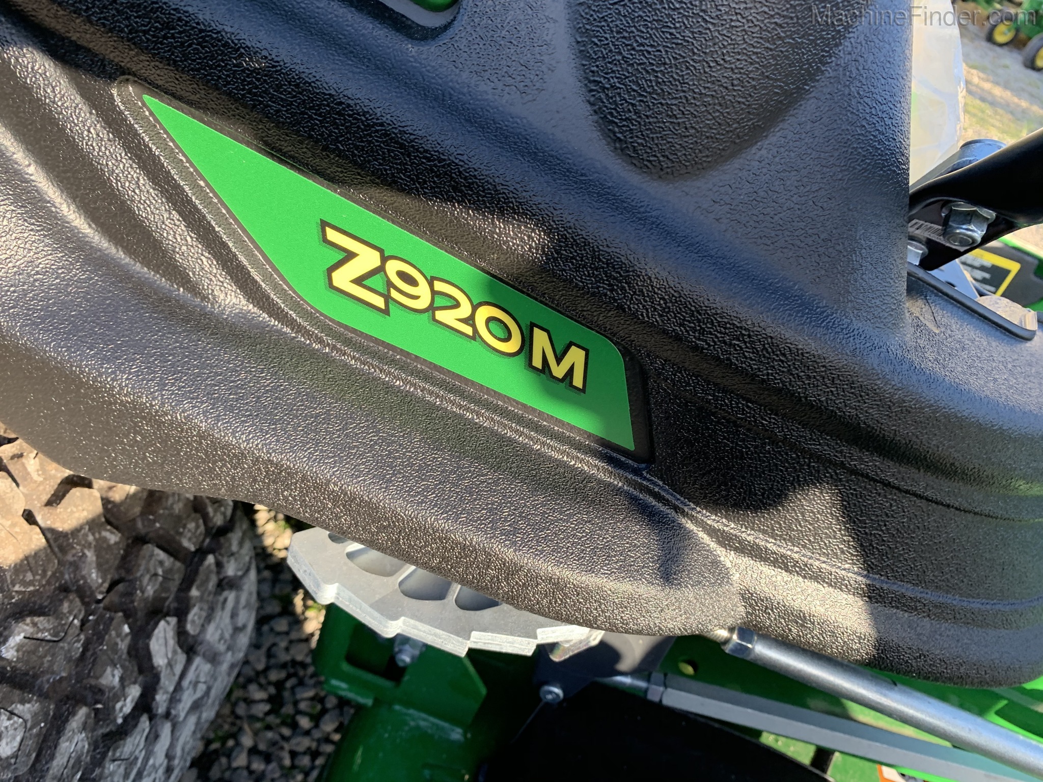 2020 John Deere Z920M Image 3