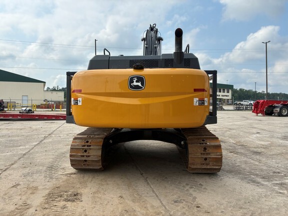 2022 John Deere 250GL