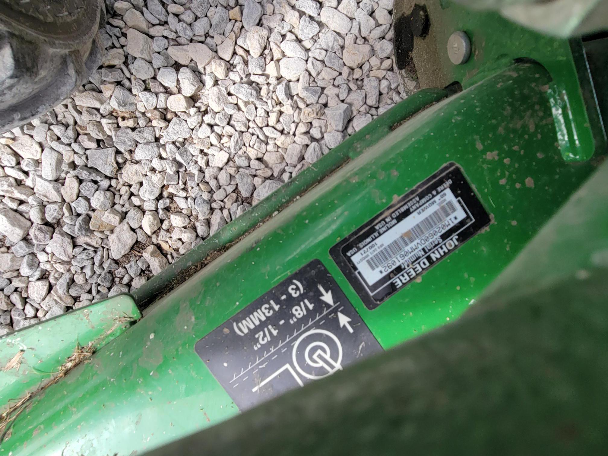 2022 John Deere 1025R Image 13
