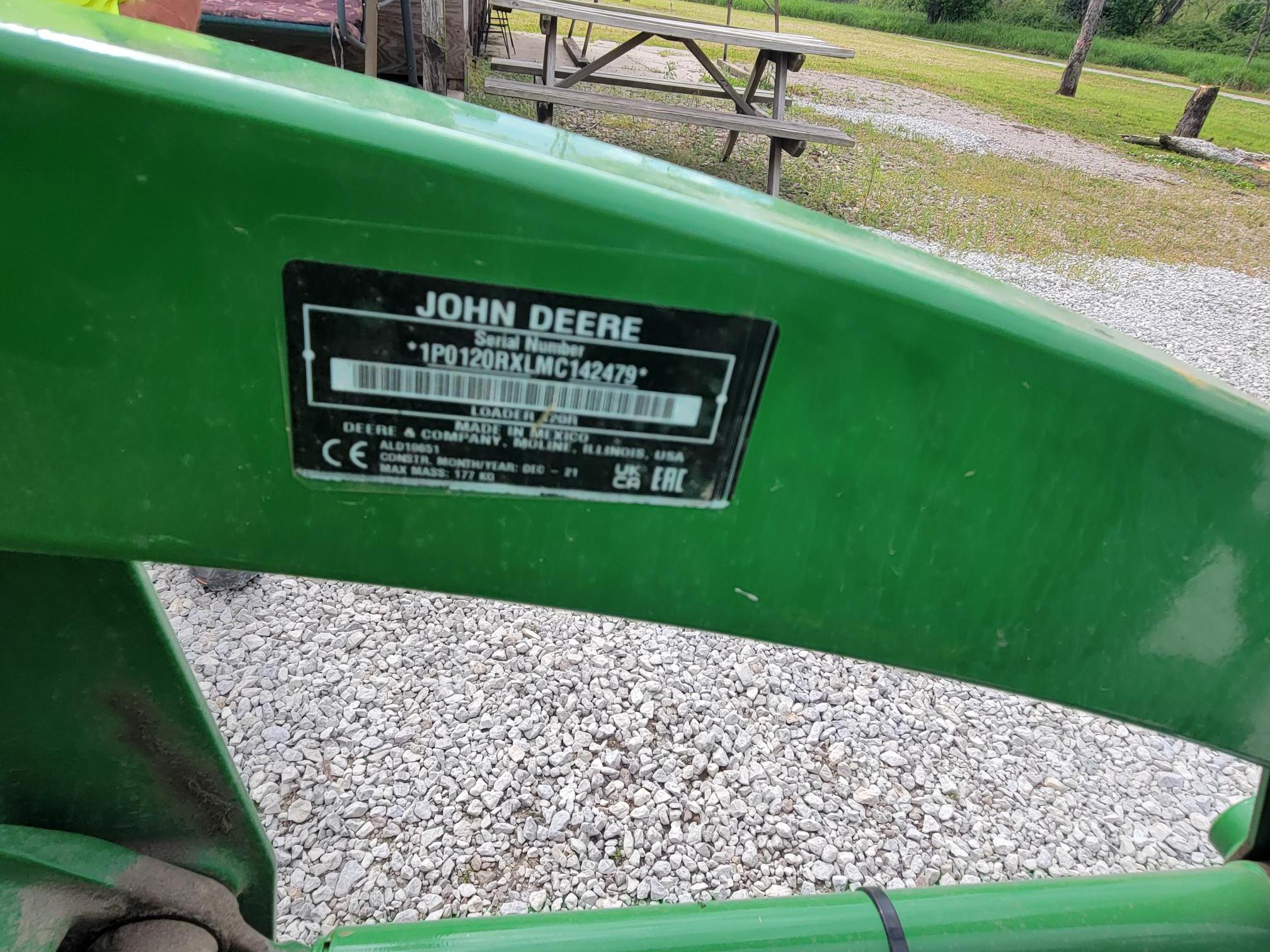 2022 John Deere 1025R Image 14