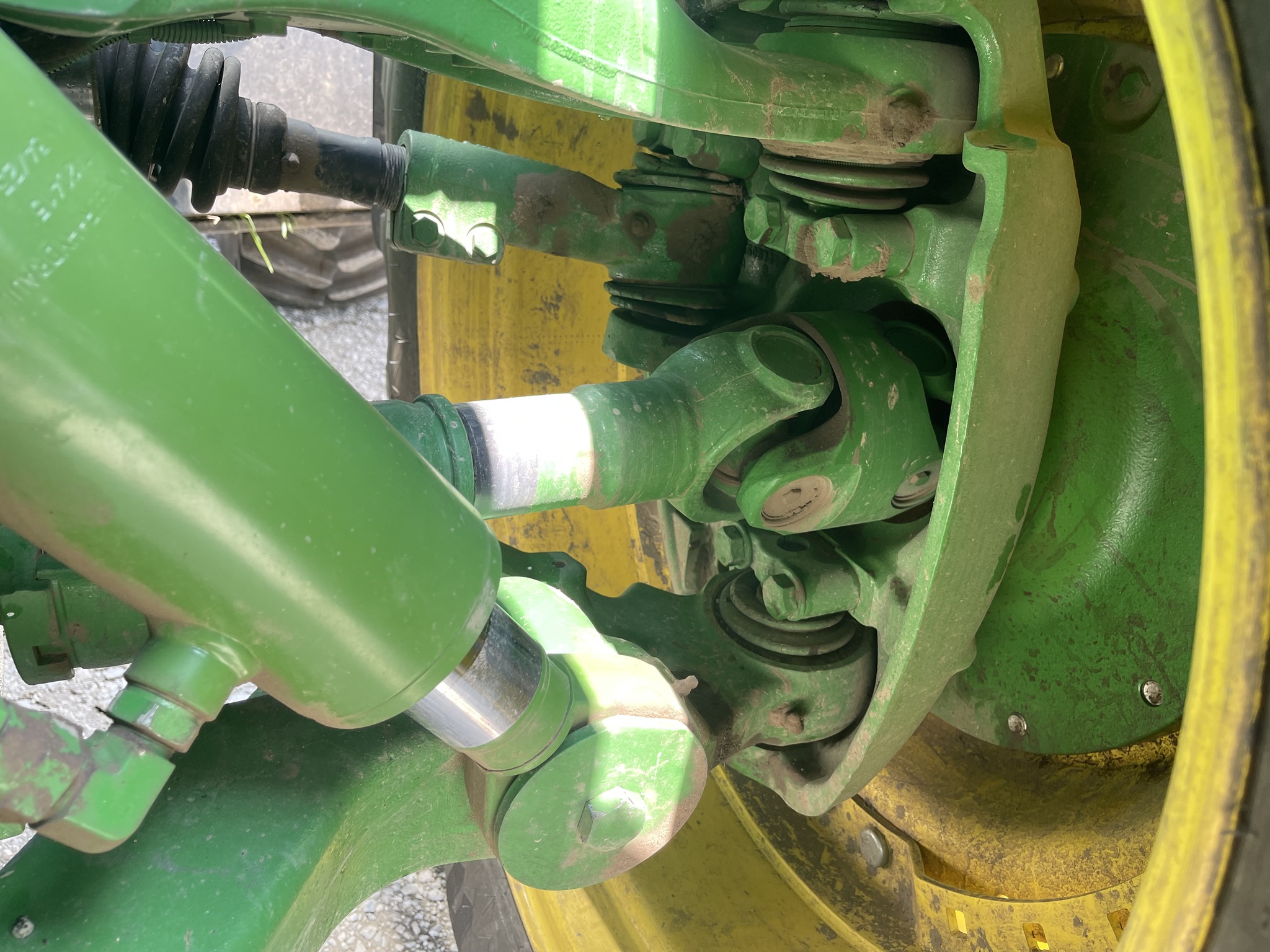  2023 John Deere 8R 370 at Heritage Tractor in Roanoke, IL