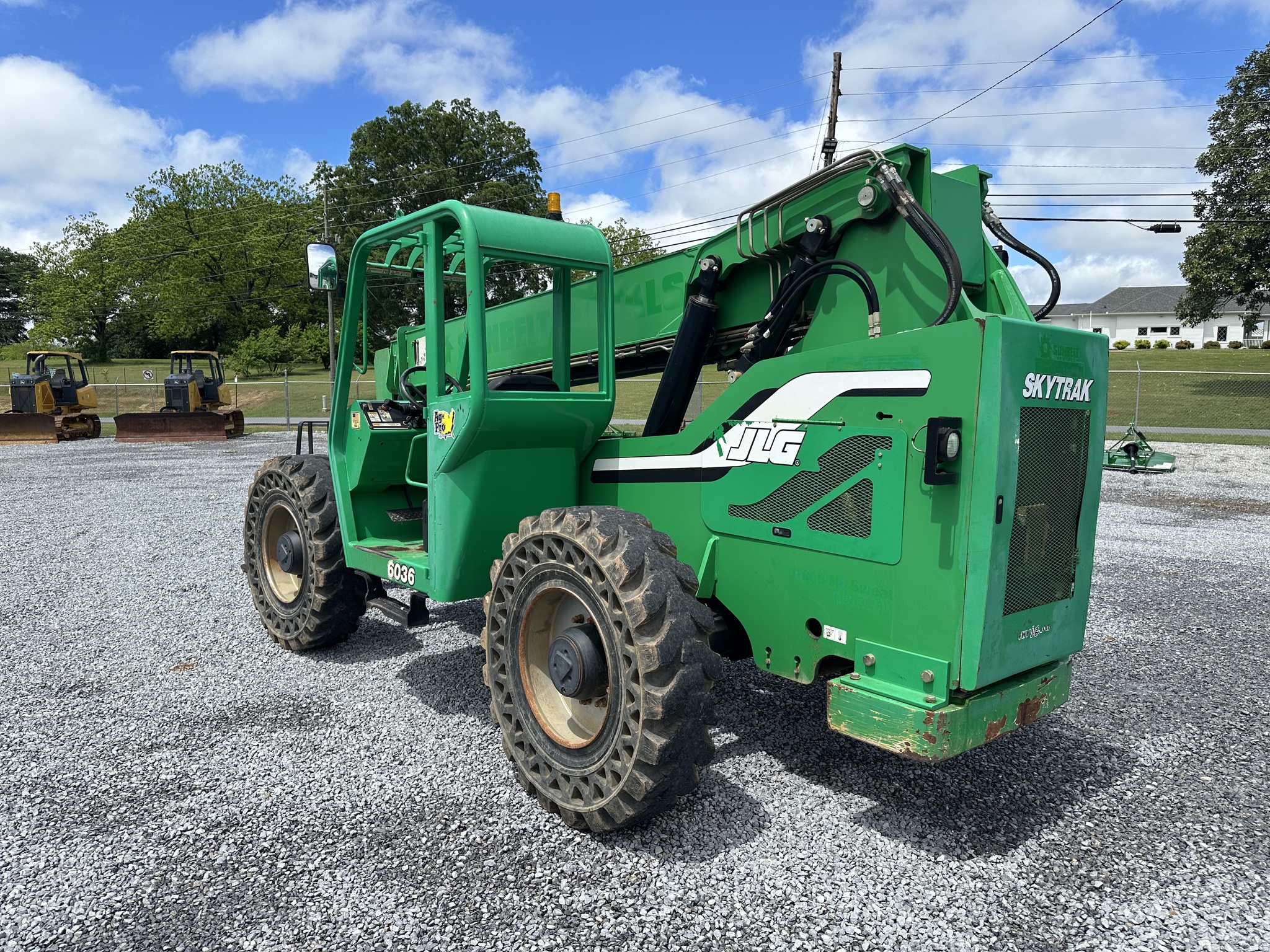 2014 Skytrak 6036 Image 2