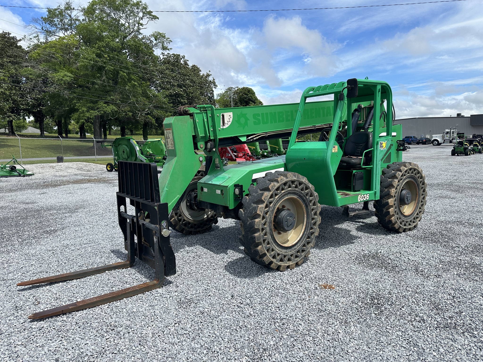 2014 Skytrak 6036 Image 1