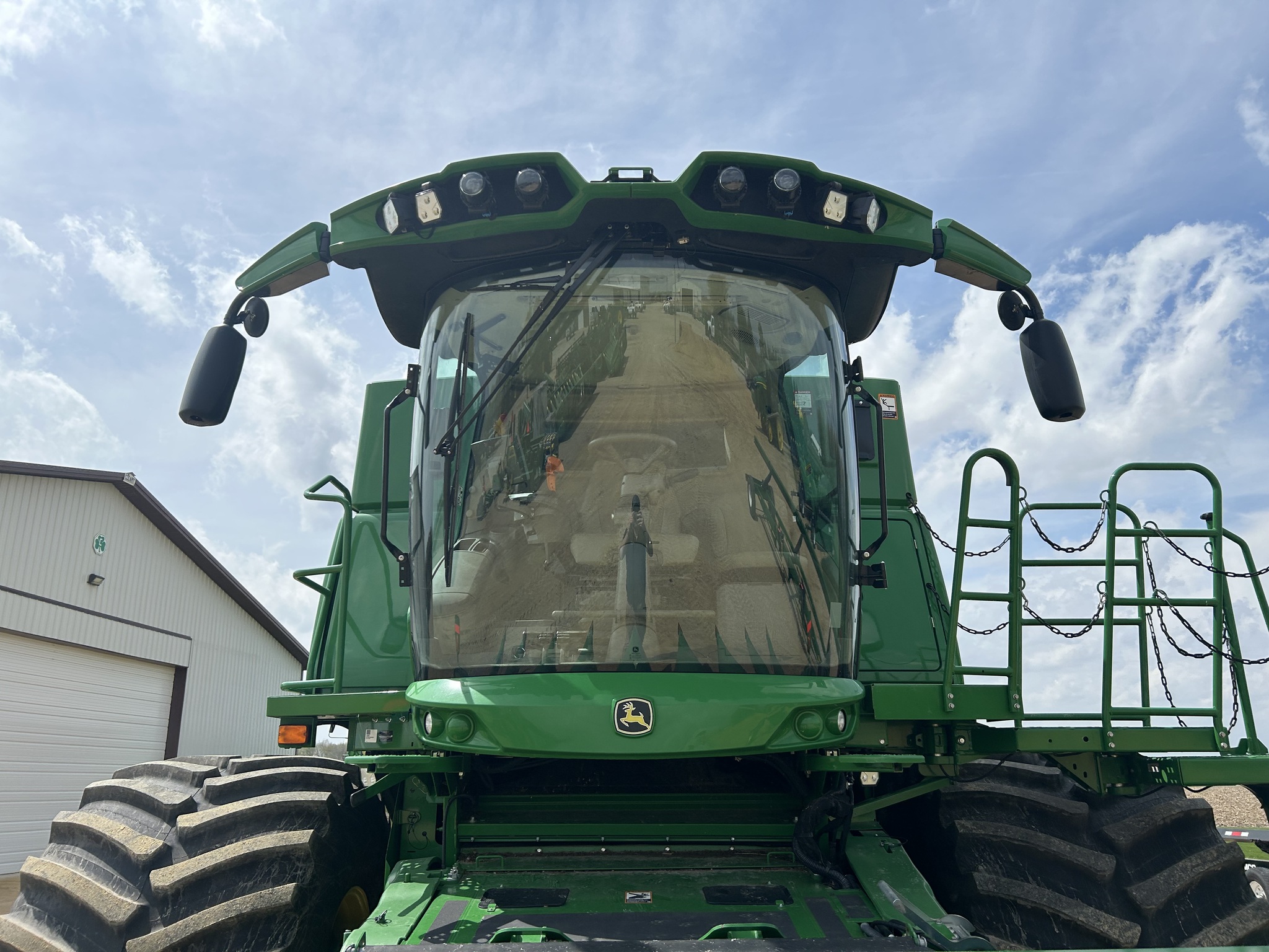  2023 John Deere S780 at Heritage Tractor in Dixon, IL
