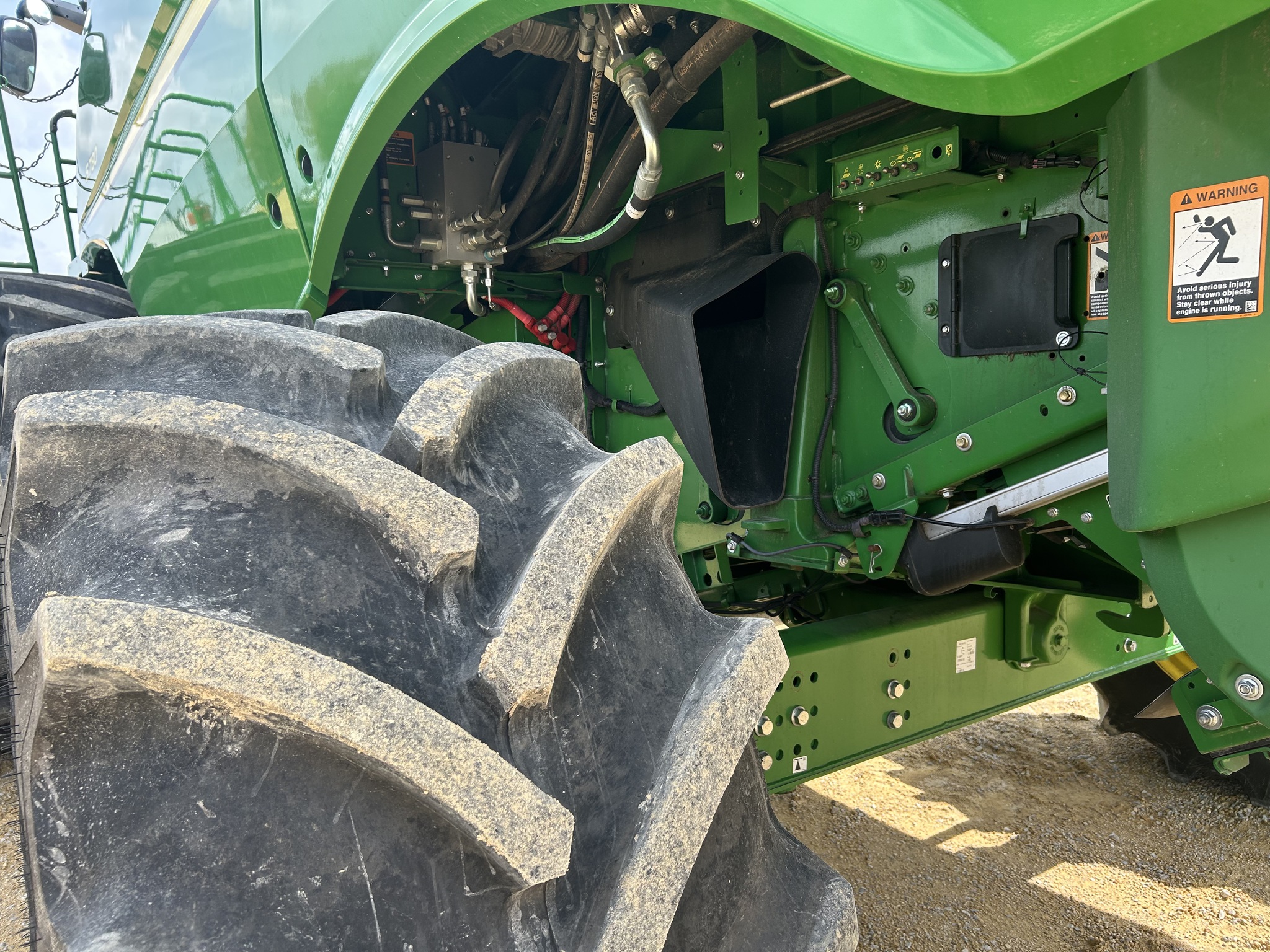  2023 John Deere S780 at Heritage Tractor in Dixon, IL
