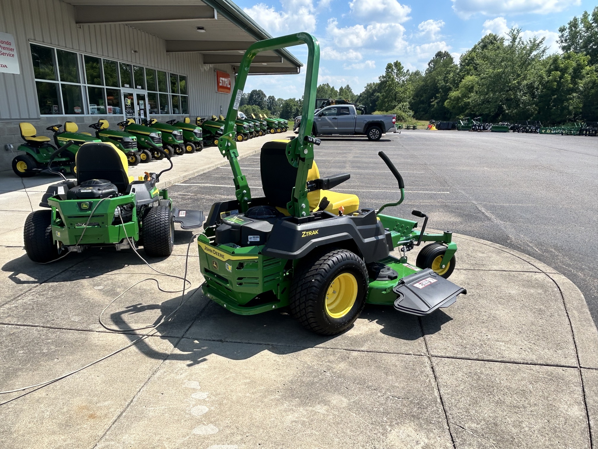 2024 John Deere Z530M ZeroTurn Mowers Zanesville, OH
