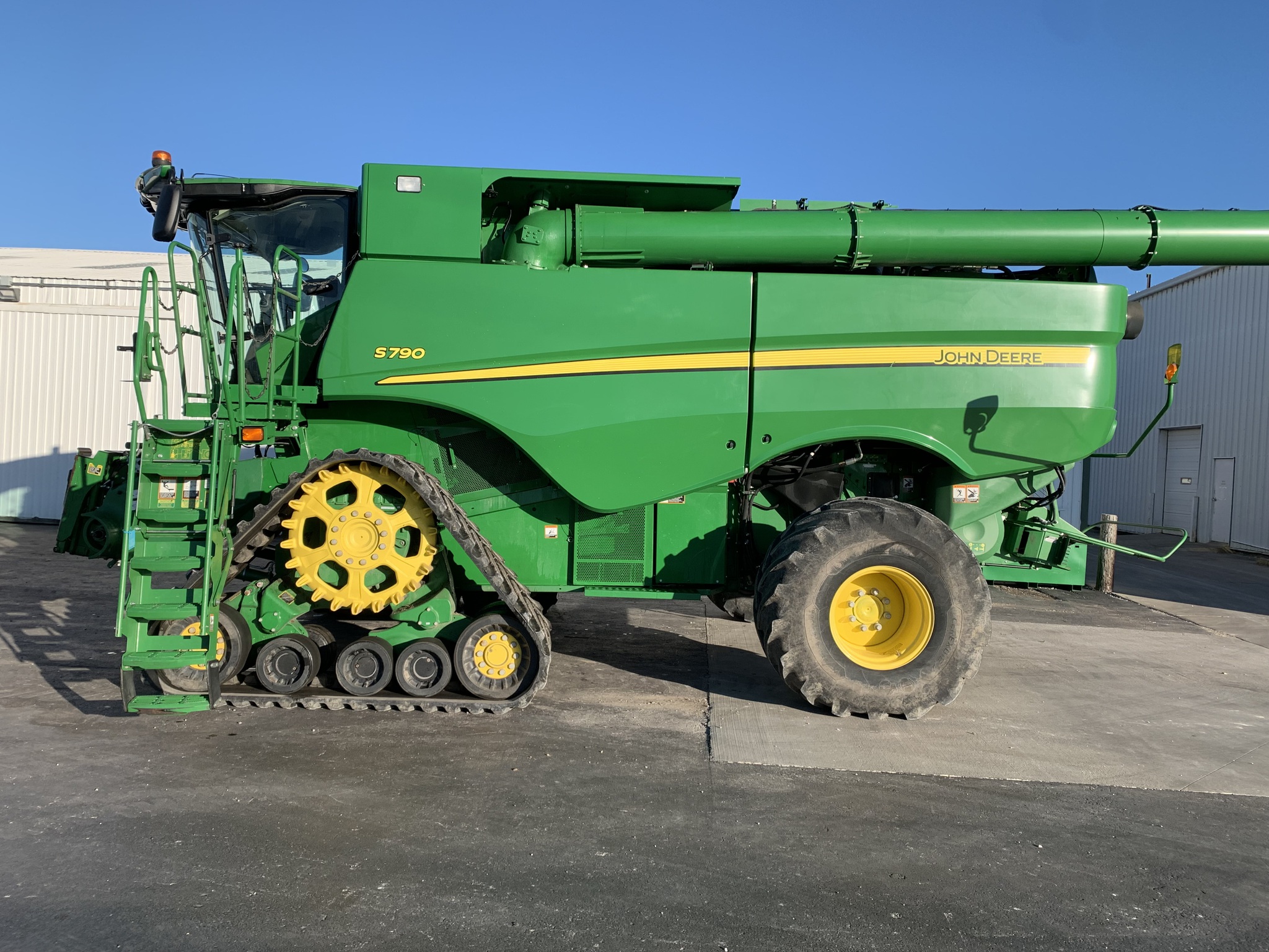  2019 John Deere S790 at Heritage Tractor in Lamar, MO