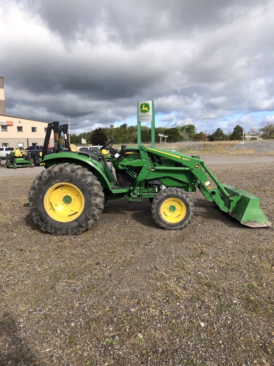 2020 John Deere 4044M Image 1