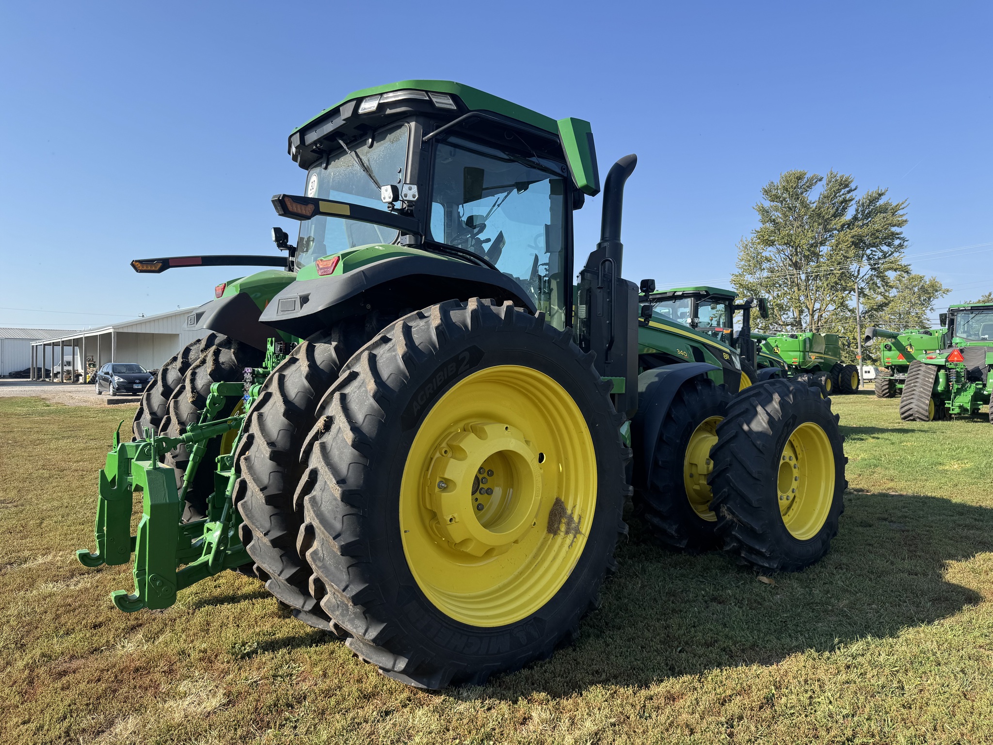  2024 John Deere 8R 340 at Heritage Tractor in Aledo, IL