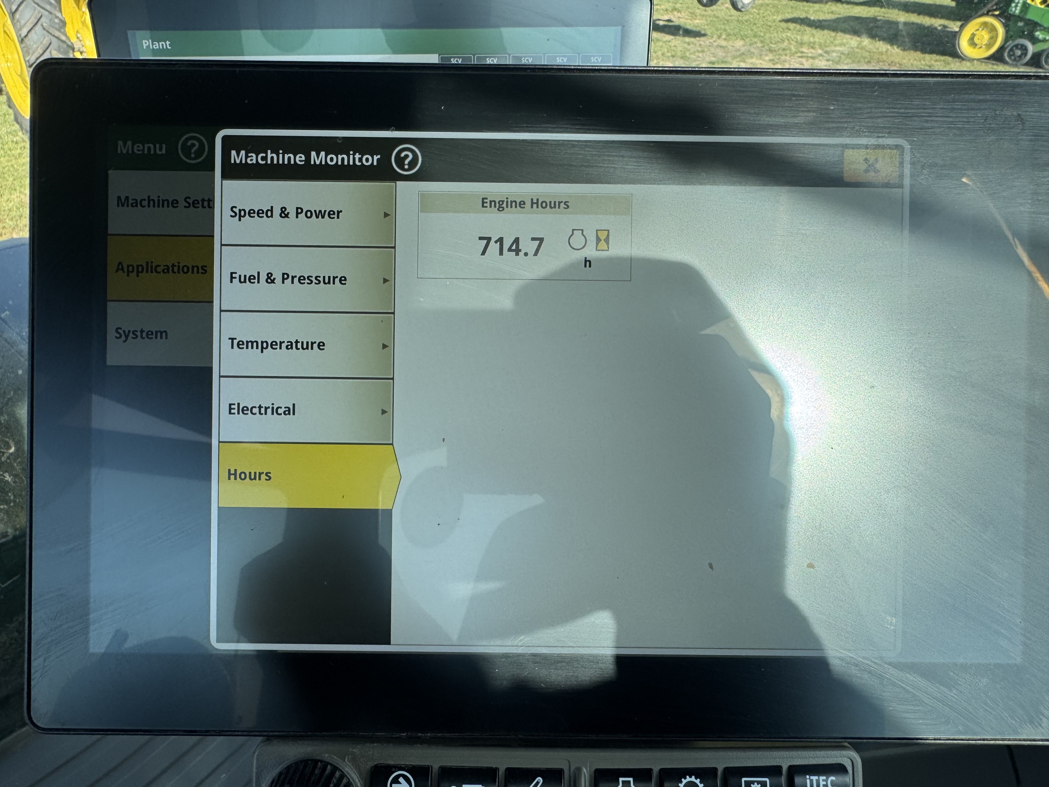  2024 John Deere 8R 340 at Heritage Tractor in Aledo, IL