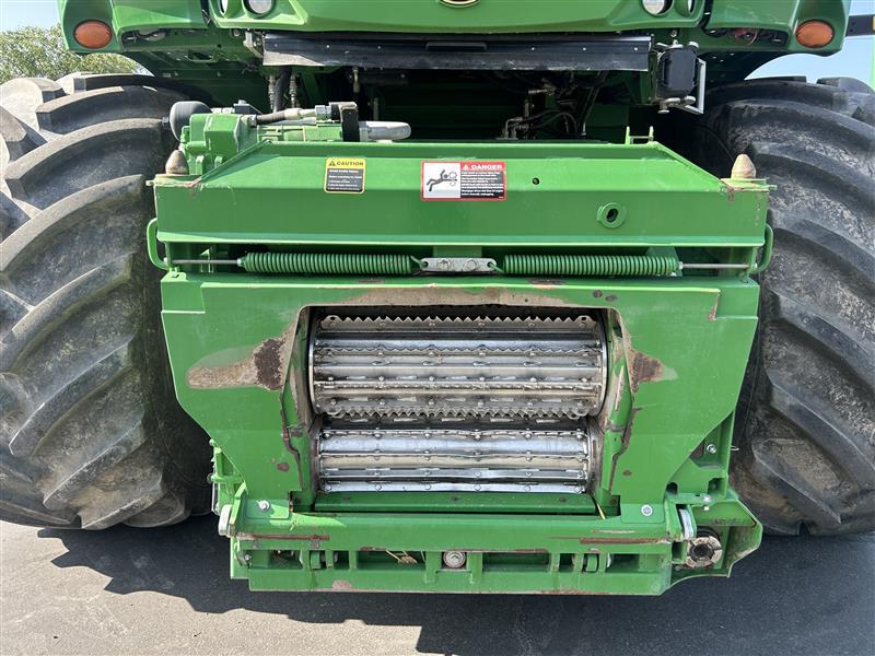 2020 John Deere 9900 Image 20