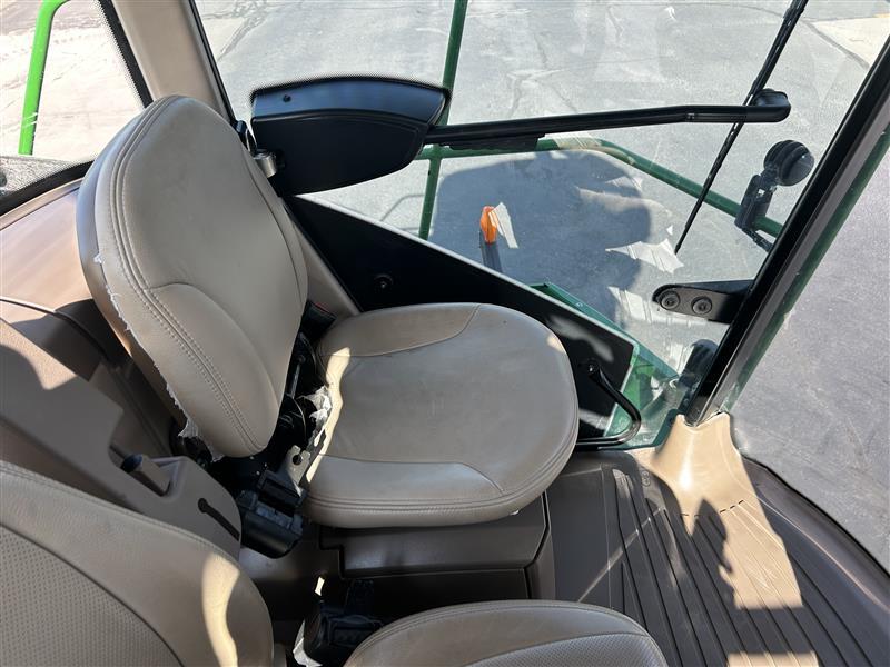 2020 John Deere 9900 Image 25