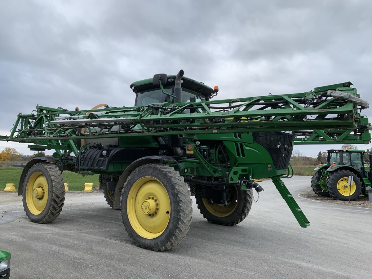 2017 John Deere R4038 Image 4