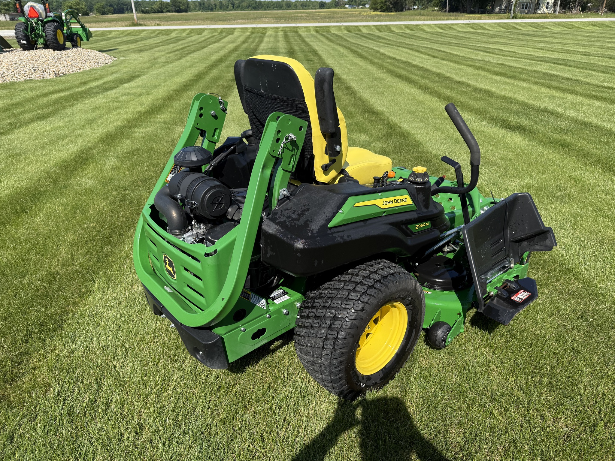 2024 John Deere Z950M Image 7