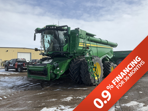 Photo of a 2024 John Deere X9 1100