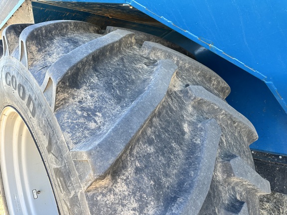 2012 Kinze 1300 (10th thumbnail)