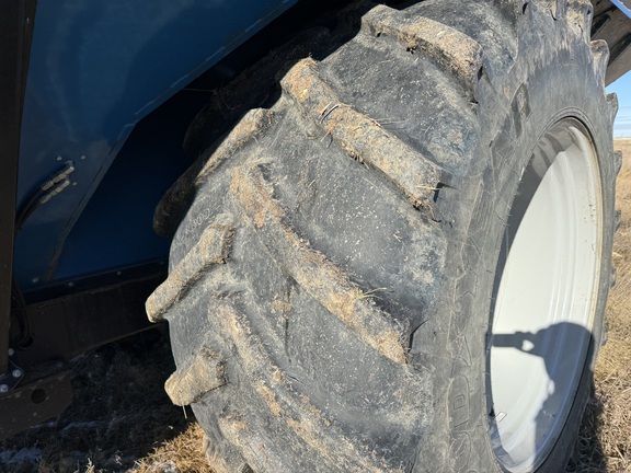 2012 Kinze 1300 (14th thumbnail)