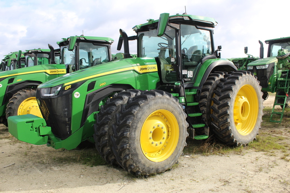 2023 John Deere 8R 280 Photo 1