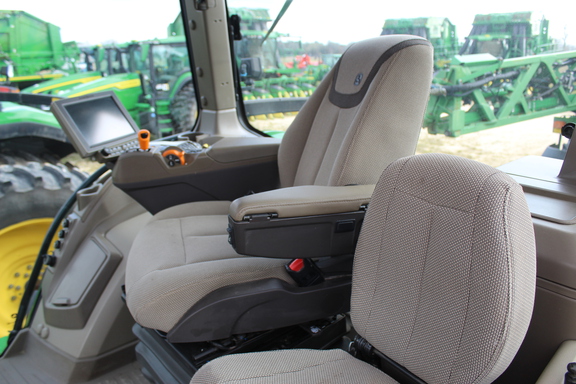 2023 John Deere 8R 280 Photo 7