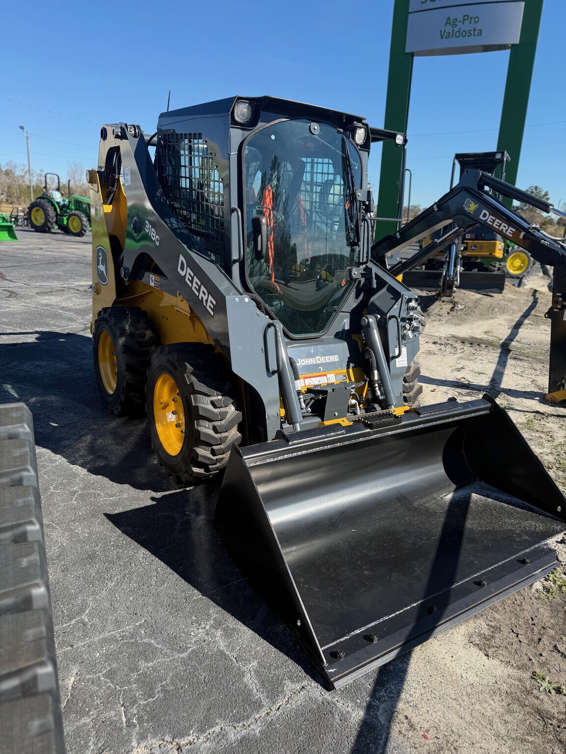 2025 John Deere 318G Image 1