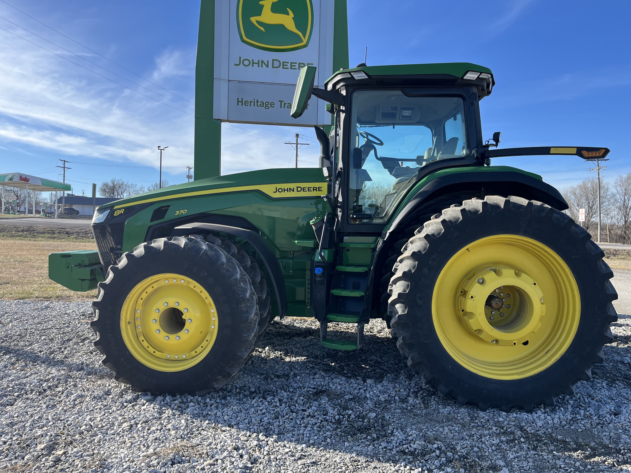  2024 John Deere 8R 370 at Heritage Tractor in Seneca, KS