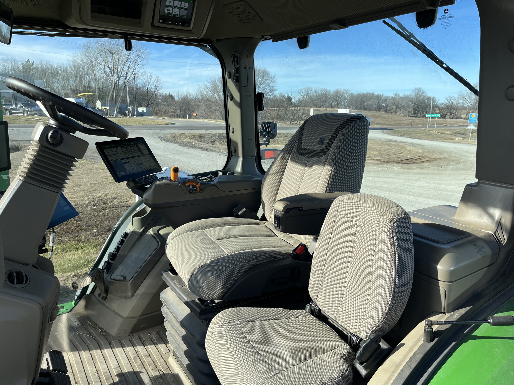  2024 John Deere 8R 370 at Heritage Tractor in Seneca, KS