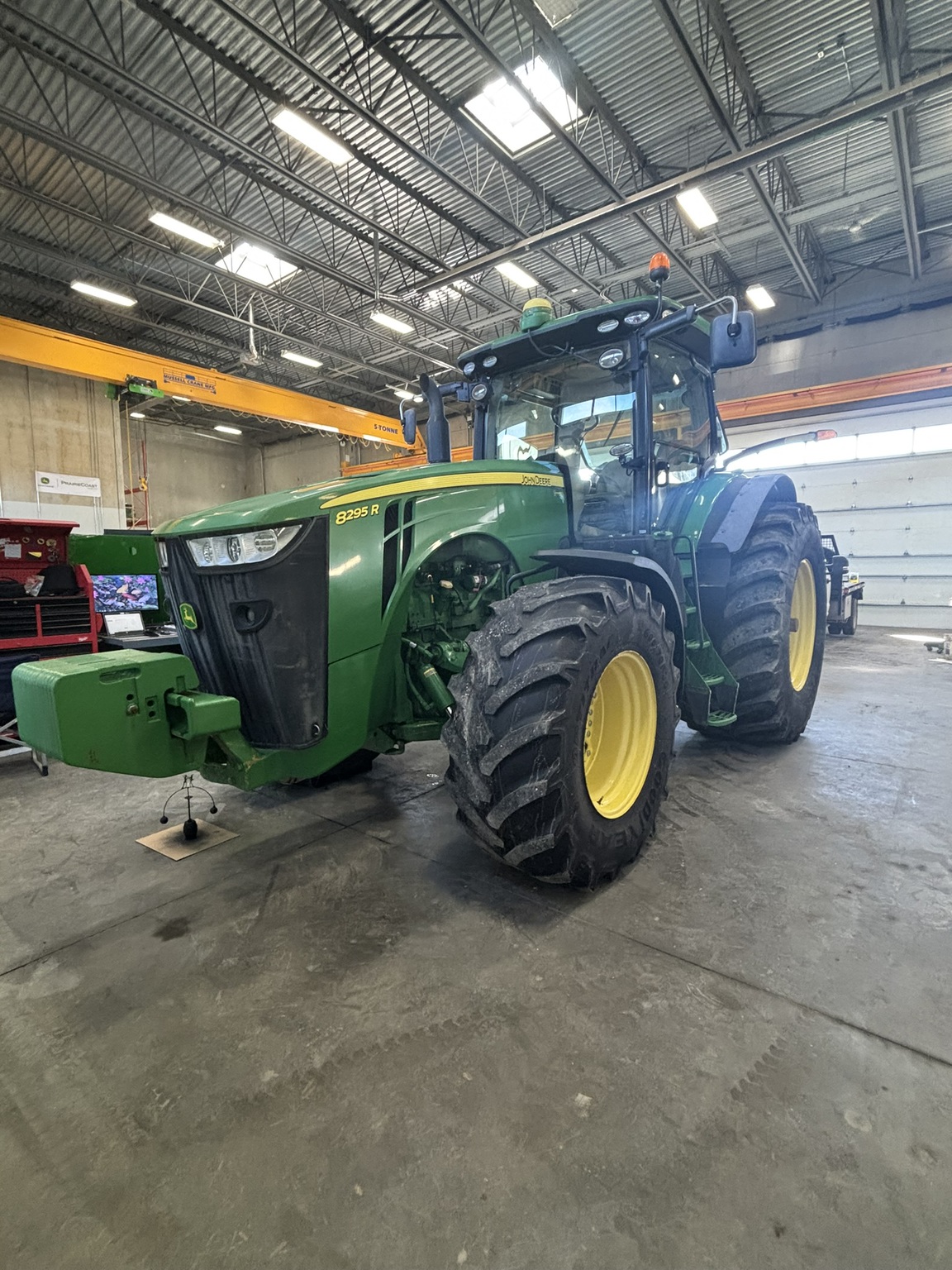 2016 John Deere 8295R Image 1