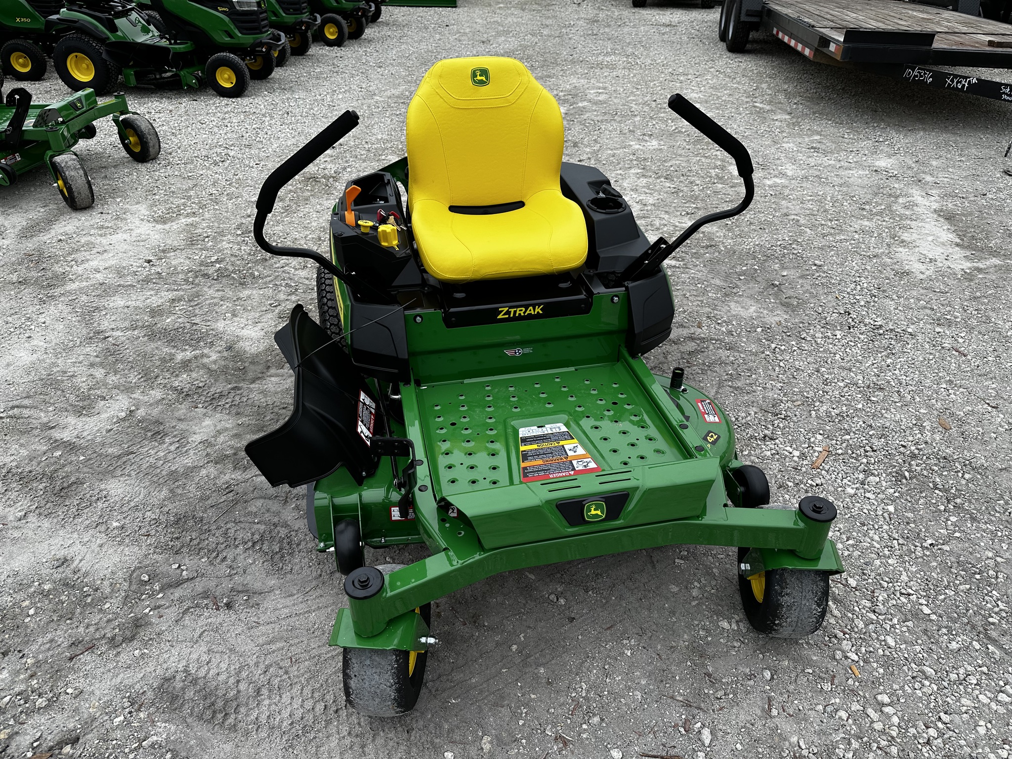 2025 John Deere Z315E Image 2