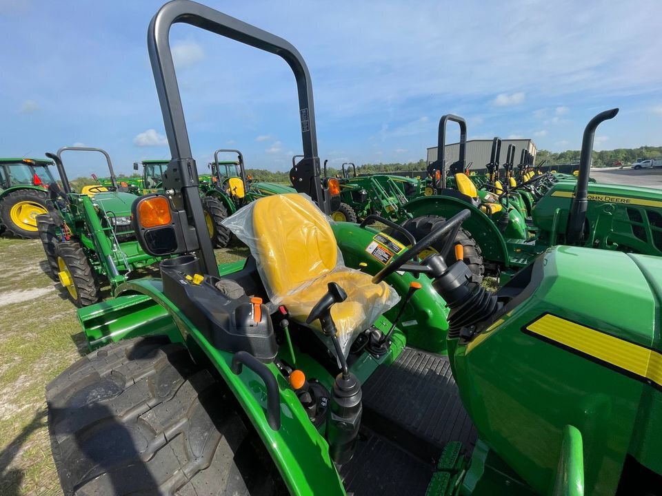 2025 John Deere 5060E Image 4