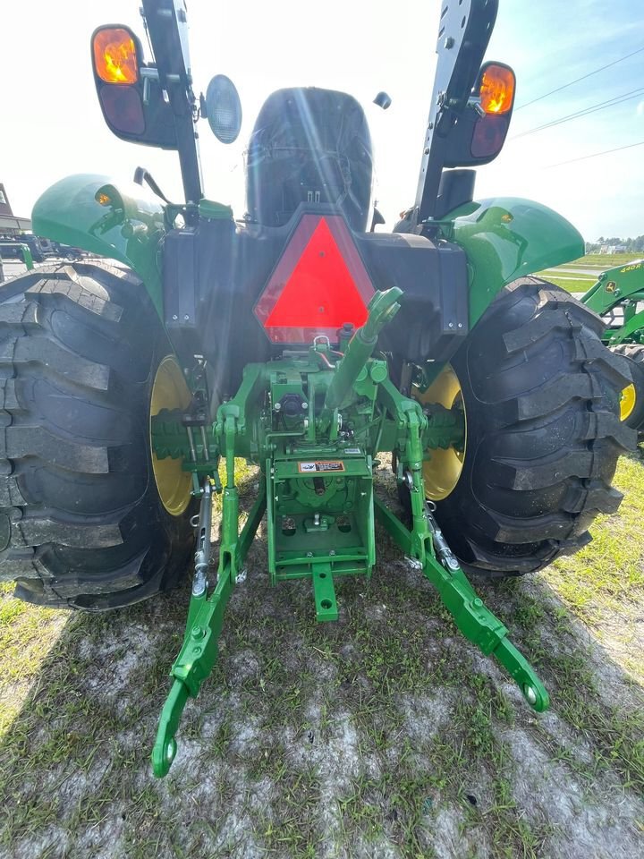 2025 John Deere 5060E Image 5