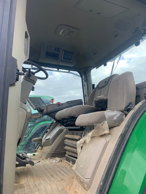2020 John Deere 8R 310 Image 5