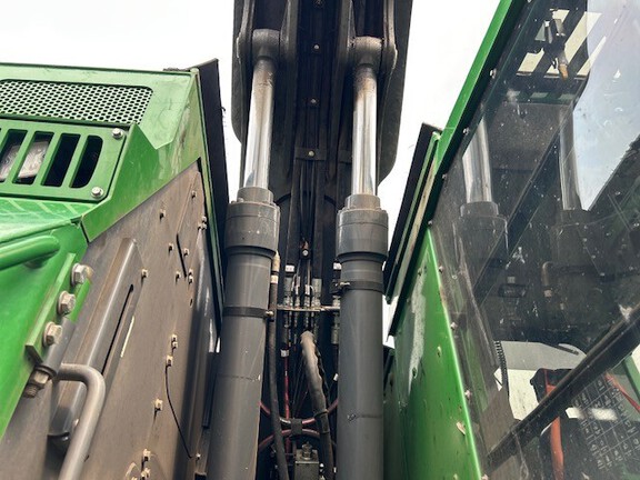 2017 John Deere 853M