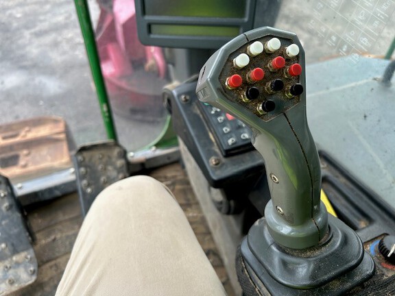 2017 John Deere 853M