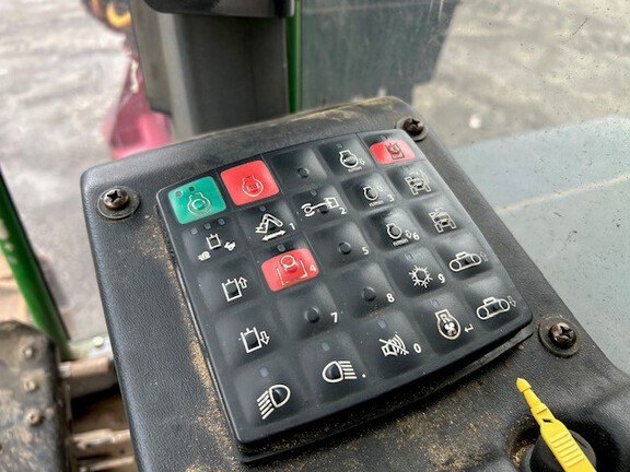 2017 John Deere 853M