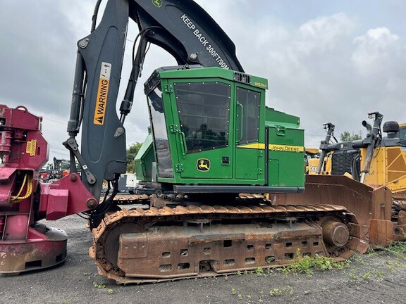 2017 John Deere 853M