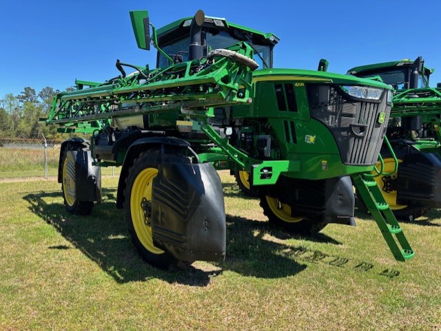2023 John Deere 410R Image 1