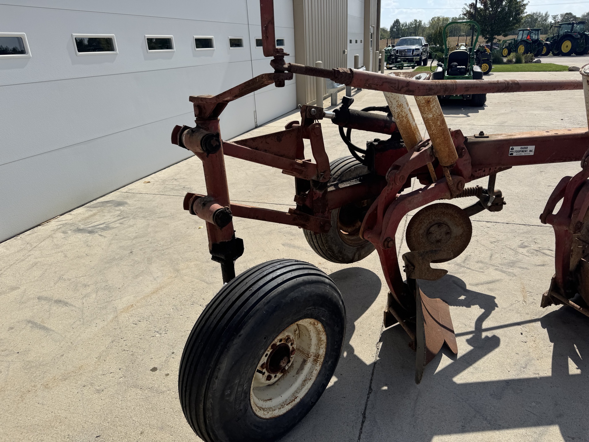 International Harvester 720 Image 12