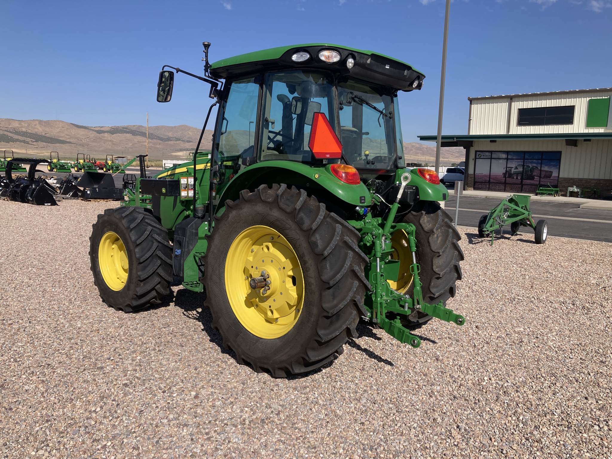 2024 John Deere 5130M Image 3